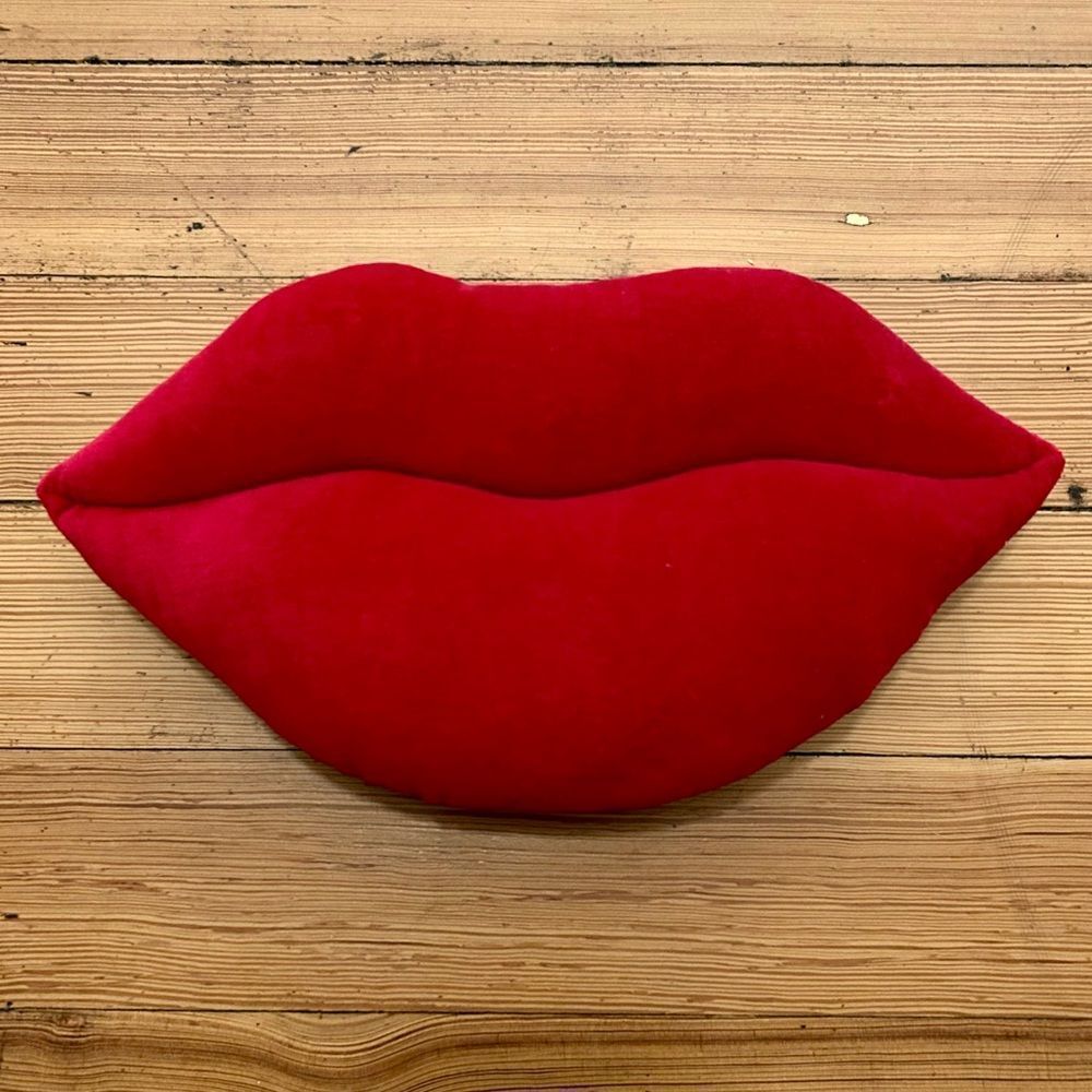 Red velvet lips accent pillow, handmade.